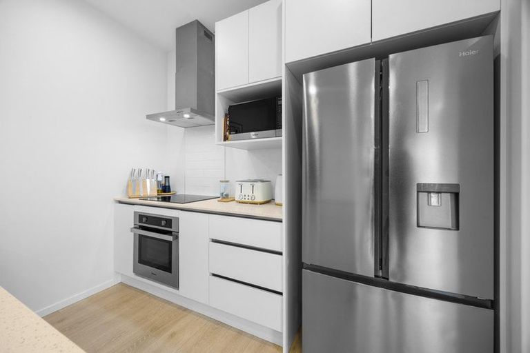 Photo of property in 14 Heri Lane, Westgate, Auckland, 0814