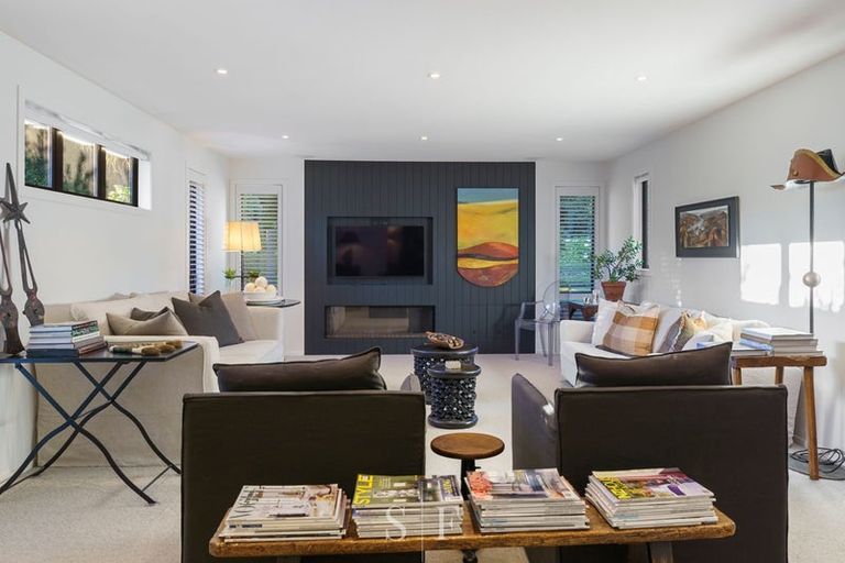 Photo of property in 65 Kohekohe Road, Waikanae, 5036