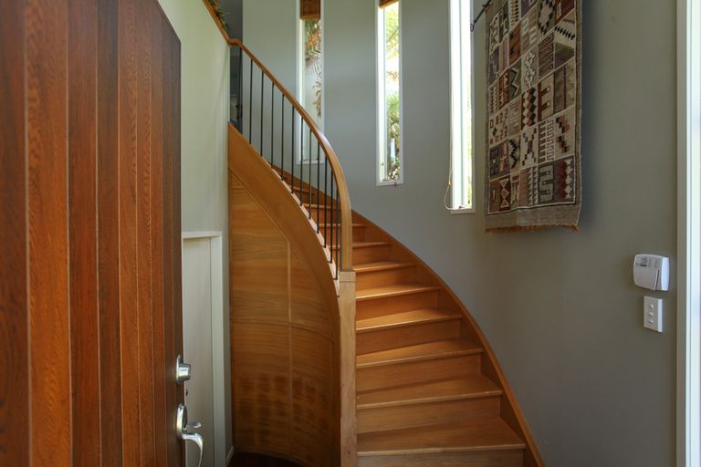 Photo of property in 44 Kaitoke Street, Raglan, 3225