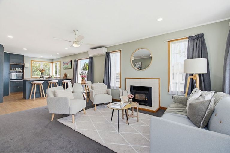 Photo of property in 4 Rathgar Road, Henderson, Auckland, 0610