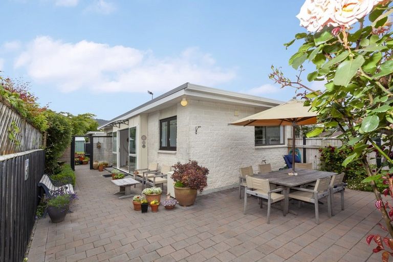 Photo of property in 82 Rimu Street, Waikanae, 5036