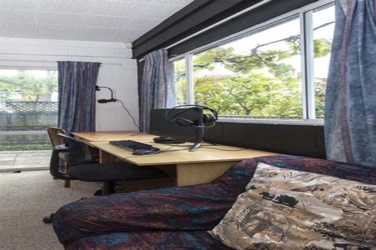 Photo of property in 23 Jade Avenue, Pakuranga Heights, Auckland, 2010