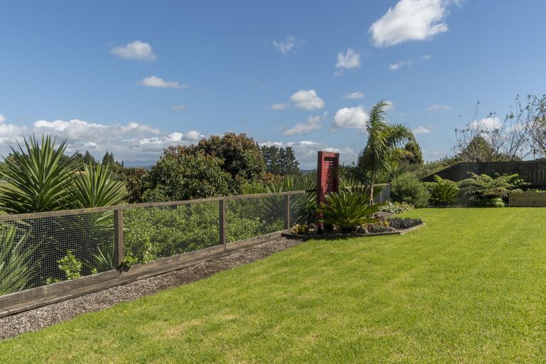 Photo of property in 7 Woodleigh Place, Ohauiti, Tauranga, 3112