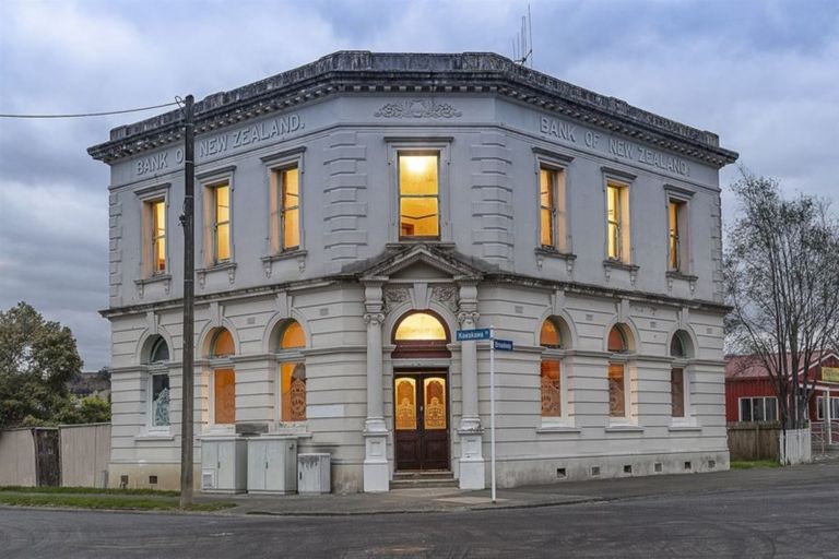 Photo of property in 1 Kawakawa Street, Mangaweka, 4797