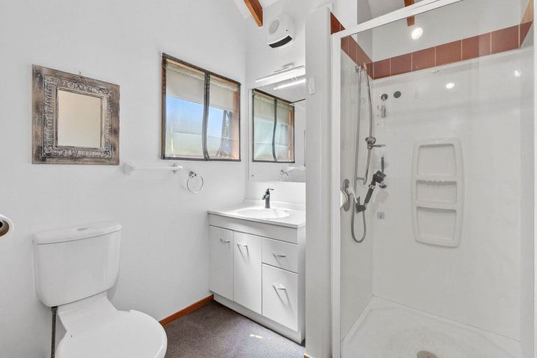 Photo of property in 23 Studholme Road, Wanaka, 9382