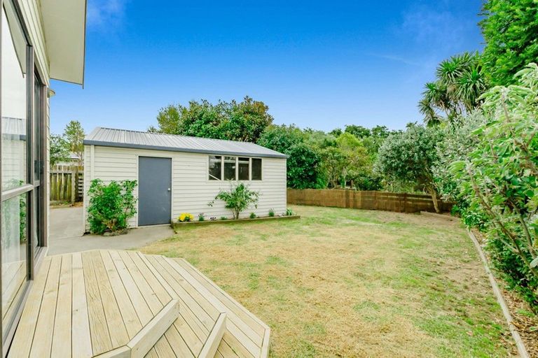 Photo of property in 33 Campbell Avenue, Paraparaumu, 5032