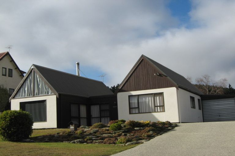 Photo of property in 64 Rata Street, Wanaka, 9305