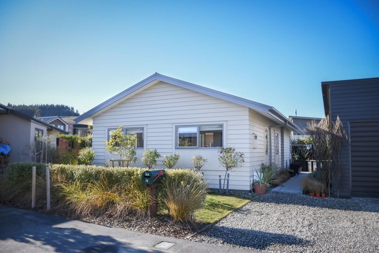 Photo of property in 7 Pukeko Place, Wanaka, 9305