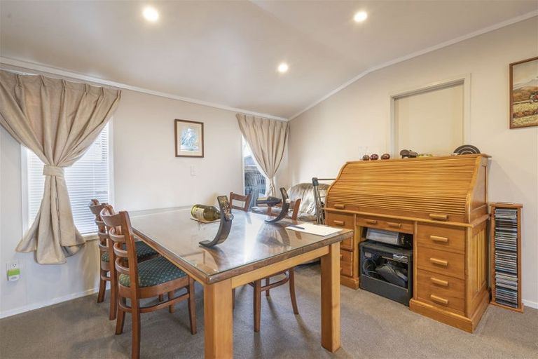 Photo of property in 457 Don Buck Road, Massey, Auckland, 0614