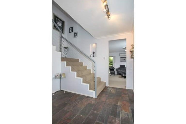 Photo of property in 112 Valley Road, Pukekohe, 2120