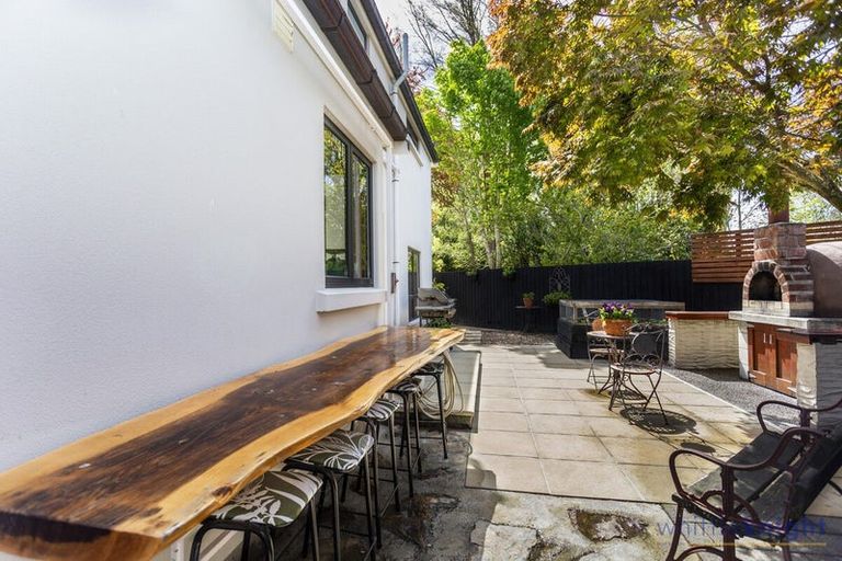 Photo of property in 374 Sawyers Arms Road, Harewood, Christchurch, 8051