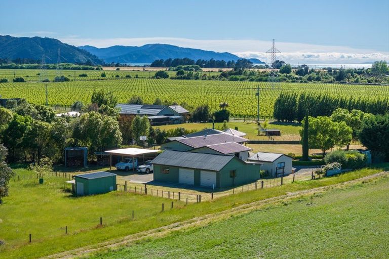 Photo of property in 86 Rarangi Road, Rarangi, Blenheim, 7273