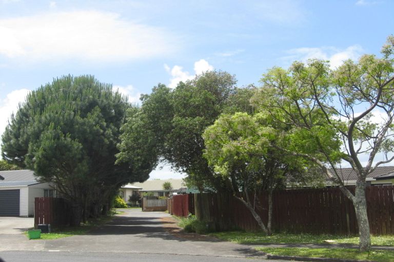 Photo of property in 7 Barcroft Place, Clendon Park, Auckland, 2103