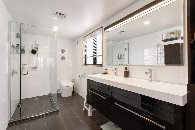 Photo of property in 2/31a Garden Road, Merivale, Christchurch, 8014