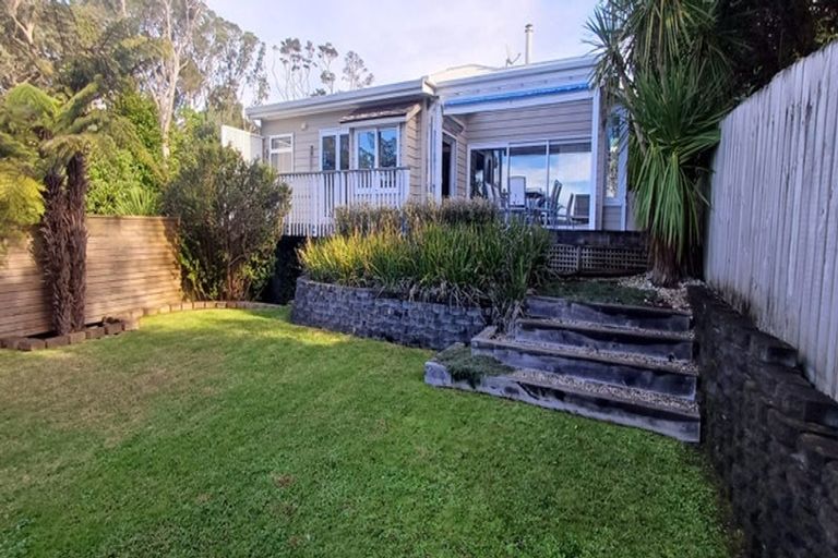 Photo of property in 9 Hibiscus Avenue, Snells Beach, 0920