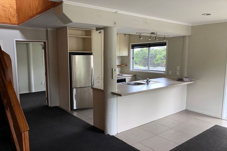 Photo of property in 145 Shaw Road, Oratia, Auckland, 0604