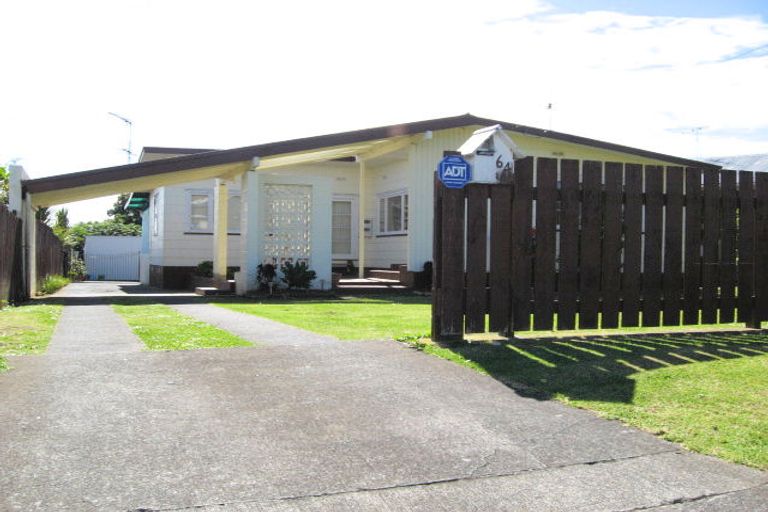 Photo of property in 64 Crawford Avenue, Mangere Bridge, Auckland, 2022