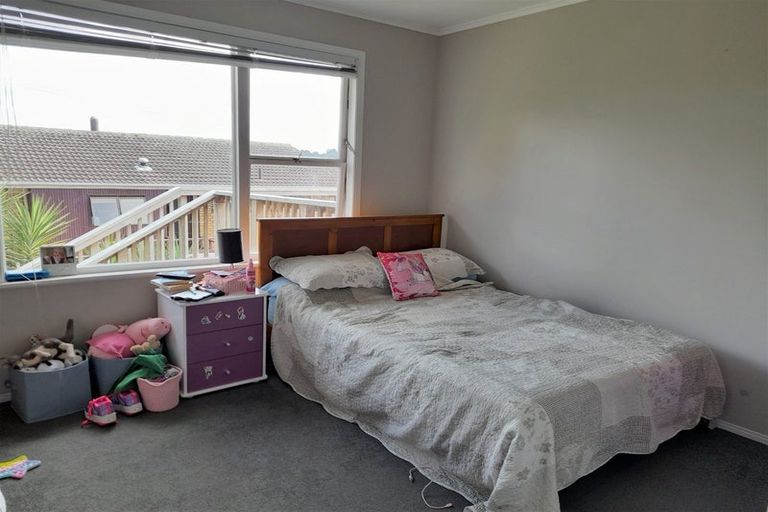 Photo of property in 13 Evans Road, Glen Eden, Auckland, 0602