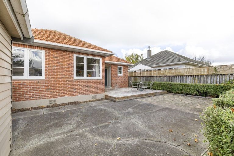 Photo of property in 54 Savage Crescent, West End, Palmerston North, 4412