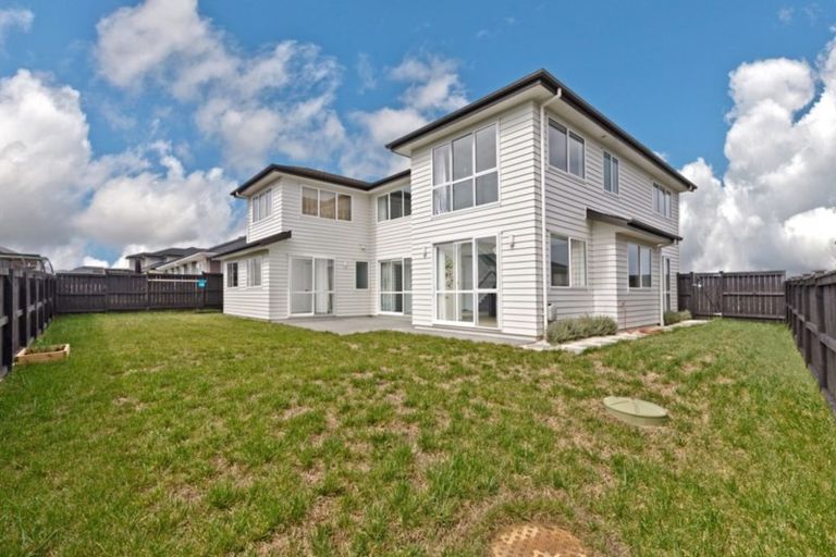 Photo of property in 208 Wainui Road, Silverdale, 0932