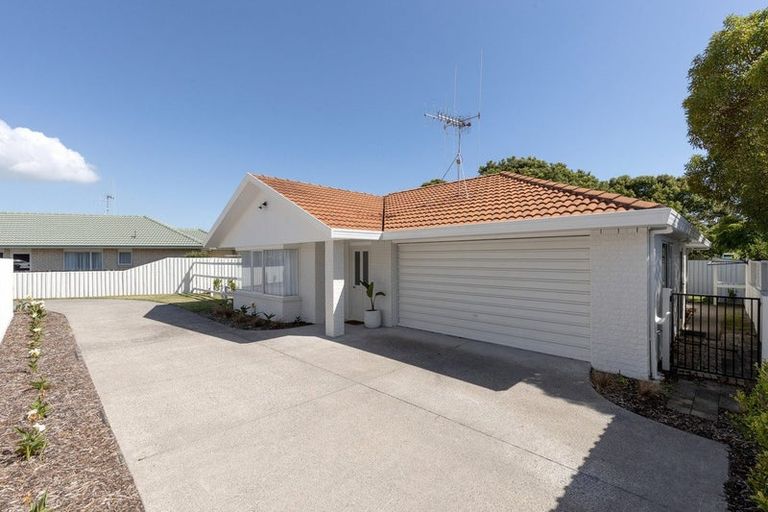 Photo of property in 7 Reef Avenue, Papamoa Beach, Papamoa, 3118