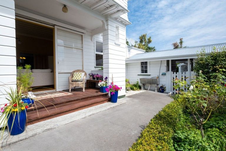 Photo of property in 14 Elizabeth Road, Bluff Hill, Napier, 4110