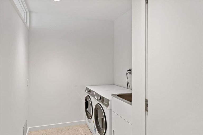 Photo of property in 1a William Street, Takapuna, Auckland, 0622