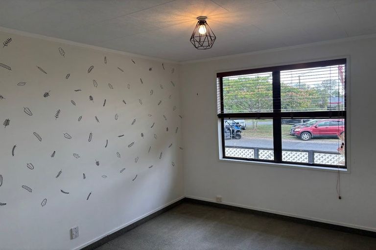 Photo of property in 18 Rush Place, Havelock North, 4130