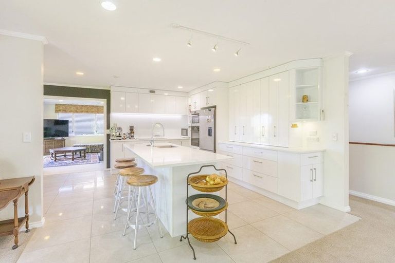 Photo of property in 43 Hetley Crescent, Taradale, Napier, 4112