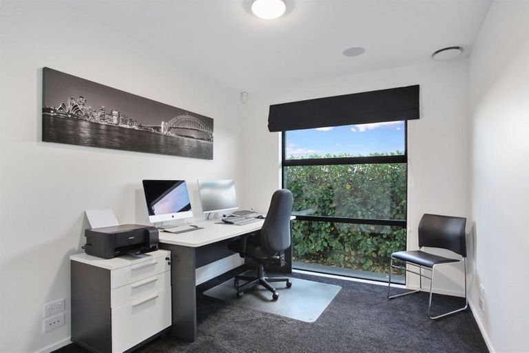 Photo of property in 9 Kawharu Street, Marshland, Christchurch, 8083