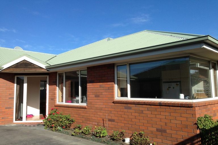 Photo of property in 43a Hounslow Street, Ilam, Christchurch, 8041