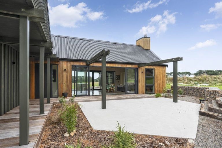 Photo of property in 17 Goodnight Lane, Ocean Beach, Featherston, 5773