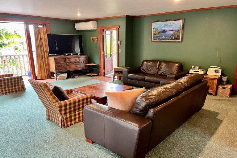 Photo of property in 19 Grange Road, Hahei, Whitianga, 3591