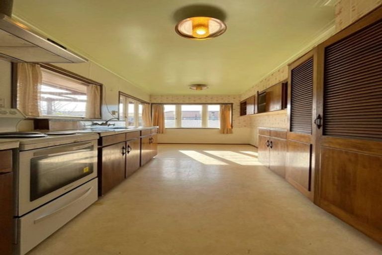 Photo of property in 23 Barbary Avenue, Kelston, Auckland, 0602