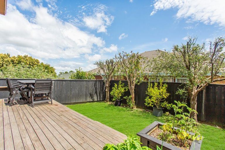 Photo of property in 22b Bleakhouse Road, Howick, Auckland, 2014
