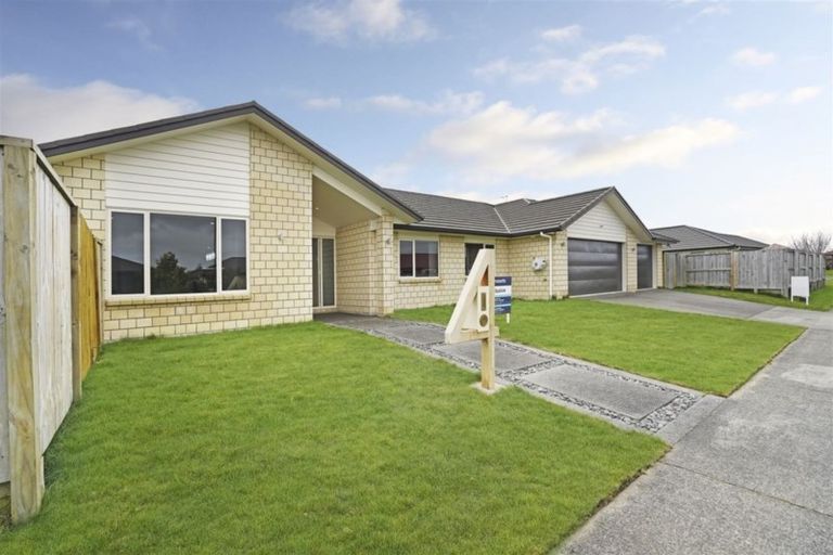 Photo of property in 4 Waltham Place, Rototuna North, Hamilton, 3210