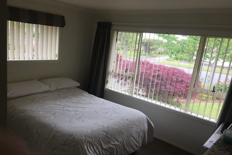 Photo of property in 54 Bentley Street, Russley, Christchurch, 8042