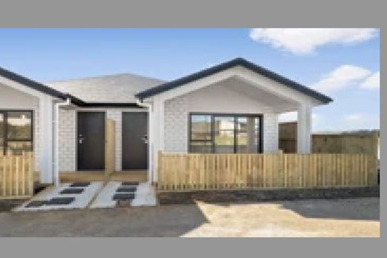 Photo of property in 22 Rorotu Avenue, Karaka, Papakura, 2113