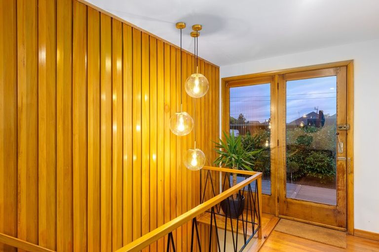 Photo of property in 271 Lake Terrace Road, Shirley, Christchurch, 8061