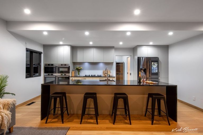 Photo of property in 28 Orr Crescent, Hutt Central, Lower Hutt, 5011