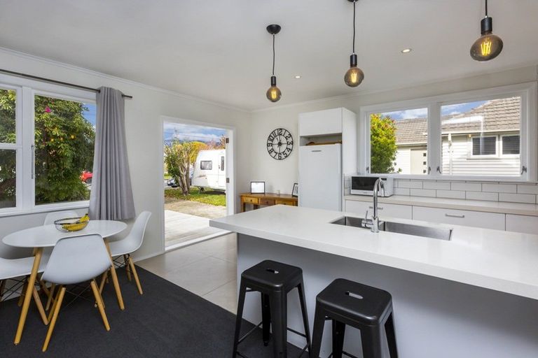 Photo of property in 34 Fraser Crescent, Elderslea, Upper Hutt, 5018