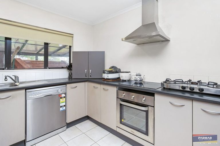 Photo of property in 83 Kamara Road, Glen Eden, Auckland, 0602