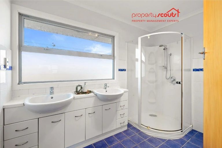 Photo of property in 14 Barrett Street, Westown, New Plymouth, 4310