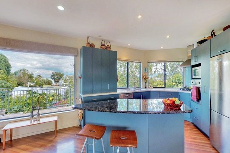 Photo of property in 21 Athenree Road, Athenree, Katikati, 3177