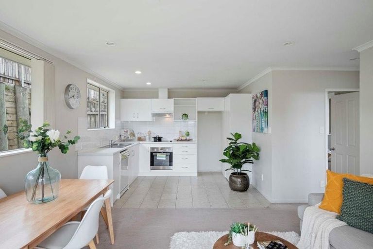 Photo of property in 29 Keri Vista Rise, Papakura, 2110