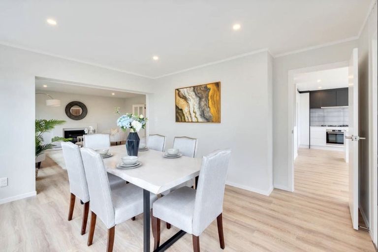 Photo of property in 41 Knights Road, Rothesay Bay, Auckland, 0630