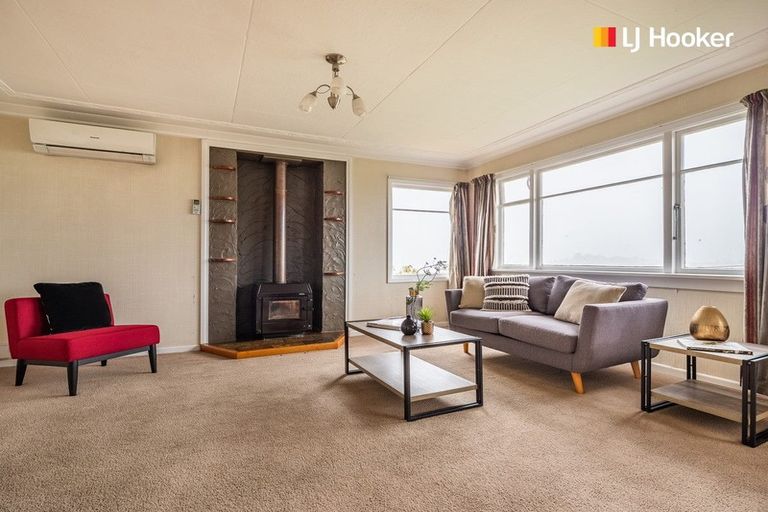 Photo of property in 2a Church Hill Road, Green Island, Dunedin, 9018