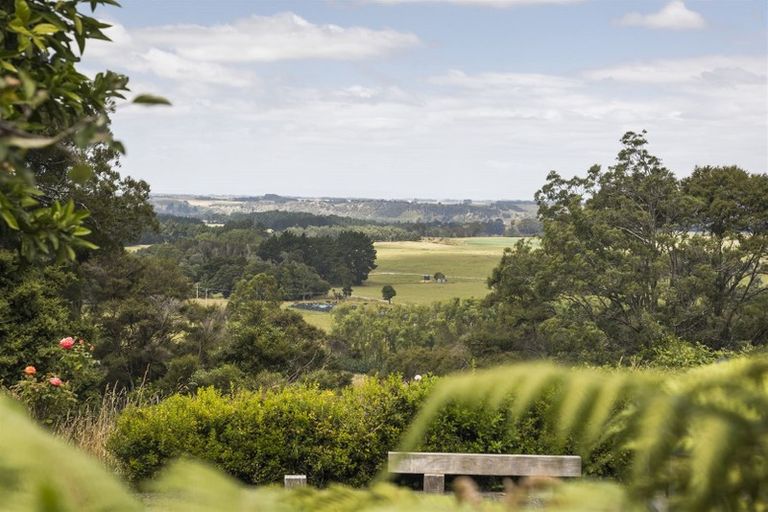 Photo of property in 1808a State Highway 1, Marton, 4787