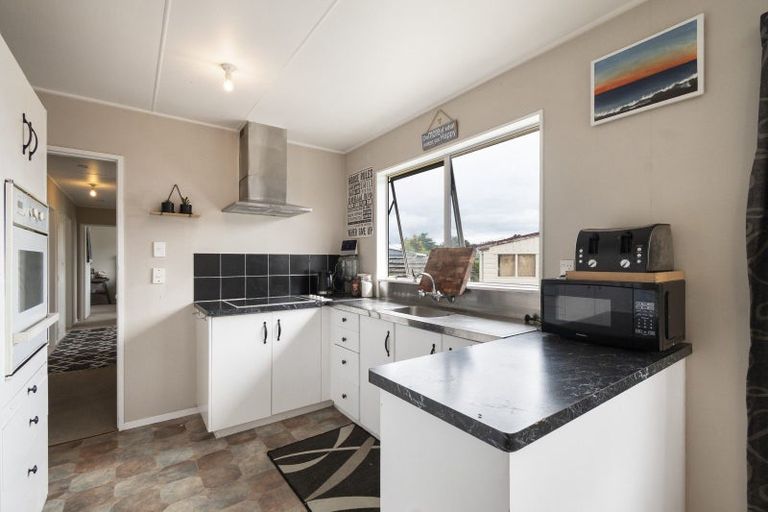 Photo of property in 8 Custom Street, Ashhurst, 4810