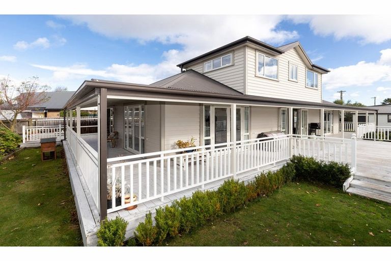 Photo of property in 142 Bower Avenue, New Brighton, Christchurch, 8083